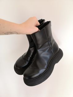 Women Black platforms boots. Uppersole and insole in vegan leather. Platform is 4 cm high. Closes with a zipper on the back. Size EU 38 US 7 UK 5 Cos Boots, Inspi Outfit, Platforms Boots, Shoes For Winter, Black Platforms, Chunky Black Boots, Black Platform Boots, 2024 Style, Winter Shoes For Women