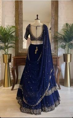 Add some sparkle to your wardrobe with these stunning Pakistani Designer Heavy Indian Lengha Lehenga Choli! Available in beautiful blue color, stitched up to size S,XL(44 inches), made with heavy georgette material. Perfect for weddings and parties. Get your hands on this ethnic wear now! #PakistaniDesigner #LehengaCholi #WeddingWear #EthnicFashion #BridalFashion #eBay #eBayStore #eBaySeller #Lengha #Blue #India #HeavyGeorgette #Doesnotapply #Women #BridalFashion https://www.ebay.com/itm/29... Indian Lenghas, Blue Lengha, Indian Lengha, Red Lehenga Choli, Desi Dress, Lehenga Choli For Women, Choli For Women, Bridal Lehenga Designs, Simple Lehenga