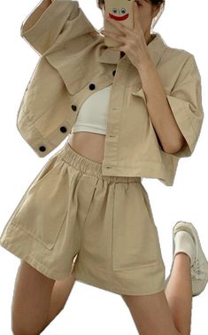 Relaxed Fit Beige Set With Pockets, Beige Relaxed Fit Set With Pockets, Beige Cotton Short Sets, Casual Cream Sets For Spring, Relaxed Fit Short Set For Spring, Chic Solid Color Spring Sets, Trendy Solid Color Spring Set, Relaxed Fit Short Set For Spring And Summer, Beige Summer Sets With Pockets