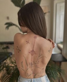 Tattoo, ink, design, imitate, tatuaje, tinta, ornamental, butterfly Ornamental Butterfly, Japanese Tattoo Women, Upper Back Tattoos, Hip Thigh Tattoos, Abstract Tattoo Designs, Light Tattoo, Cute Tiny Tattoos, Back Tattoo Women, Subtle Tattoos