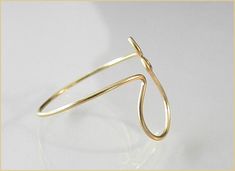 must have for trendsetter 2in1 ear cuff 925 sterling silver or 14k yellow or rose gold filled wire diameter small ring ca. 10 mm diameter big ring ca. 25 mm This earcuff will be send in a jewelry bag. More ear cuffs in our shop: https://www.etsy.com/de/shop/RomeoUndJuliaGermany?ref=l2-shop-header-avatar&section_id=24405872 Minimalist Hoop Jewelry As Gift, Minimalist Hoop Jewelry Gift, Modern Metal Ear Cuff For Gift, Modern Metal Ear Cuff For Gifts, Modern Adjustable Ear Cuff As Gift, Modern Metal Ear Cuff As Gift, Modern Everyday Jewelry For Spring, Nickel Free Open Band Jewelry For Gifts, Nickel Free Open Band Jewelry Gift