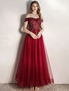 Applique Prom Dress, Rp Outfits, Burgundy Party Dress, Burgundy Party, Dress Applique, Ring Pillows, Prom Dresses Gowns, Fashion Designing, Gowns Prom