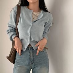 Ootd Cardigan, East Asian Fashion, Semi Casual, Japan Style, Japan Fashion, Style Board, Asian Fashion, Cool Pictures, Sweater Cardigan