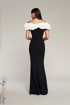 You'll look stunning in this evening dress! This beautiful off the shoulder dress features a luxe crepe material and is fitted all the way down to create a sleek silhouette. With a strapless neckline and a sexy zipper back, it's a timeless outfit perfect for your next night out. The sleeveless design and long length gi