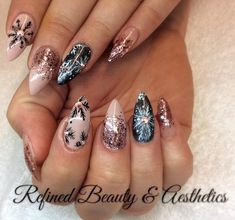 Nails Ideas For Winter, Acrylic Nails Ideas, Decor Ideas For Living Room, Winter Nails Acrylic, Ideas For Living Room, Christmas Nails Acrylic, Winter Nail Art, Xmas Nails, Christmas Nail Designs