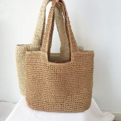 Rattan Handbags, Summer Beach Bag, Backpack Clothes, Bag Badges, Straw Tote Bag, Wicker Bags, Perfect Handbag, Straw Bags, Straw Tote