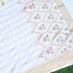 Elevate your style with our Pure Georgette Silk Meenakari Banarasi Dupatta. This luxurious Banarasi dupatta showcases intricate Meenakari work, adding timeless charm and regality to your ensemble. Celebrate Banaras' artistry and heritage. Can be dyed in any color of your choice. Anarkali Chanderi Dupatta With Cutdana, White Kundan Lehenga With Cutdana, Anarkali Sharara With Meenakari In Traditional Drape, Semi-stitched Anarkali Dupatta With Cutdana, Unstitched Kundan Anarkali Set With Pallu, Unstitched Meenakari Sharara For Diwali, White Kundan Dupatta With Cutdana, White Semi-stitched Anarkali Set With Pallu, Unstitched Meenakari Sharara For Navratri