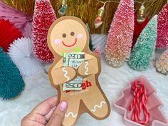 A little extra DOUGH for Christmas Gingerbread Cookie Money Holder Car – Pixeldust Designs Christmas Cards Gingerbread, Card Gift Ideas, Money Holders Card, Gift Ideas For Teens, Gingerbread Gifts, Birthday Menu, Christmas Gingerbread Cookies, Gingerbread Lady, Money Holder