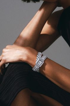 Infinitely classic in nature, Arc Double invites you to question the concept of time as you know it. The unisex watch is veiled in 1695 crystals, featuring a double wrap bracelet, and a jewel-like 23 MM X 25 MM rectangular case with 12 genuine diamonds marking each hour on the face. Enter the time loop and get wrapped up in your story’s Arc. Classic Watches Women, Time Loop, Gold Watches Women, Double Wrap Bracelet, Double Diamond, Gold Wrap, Unisex Watches, Diamond Gold, Stainless Steel Band