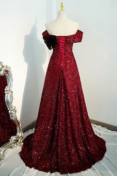 10% off now! Shop formal sparkly sequins long evening dress with slit online. Sheprom offers formal, party, casual & more style dresses to fit your special occasions. Red Ball Gowns, Burgundy Evening Dress, Dress With Split, Dresses Quinceanera, Long Evening Dress, Gacha Stuff, Red Ball, Mob Dresses, Evening Dresses Cocktail