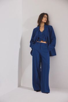 Mid Waist Oversized Suit Trousers Blue | NA-KD Prom Suits Women, Women Prom Suit, Blue Trousers Outfit, Wedding Suit Women, Graduation Suit, Blue Blazer Outfit, Oversized Suit, Boxy Blazer