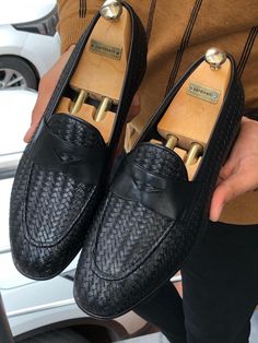 Aqua Black Woven Loafer – brabion Elegant Footwear, Black Velvet Loafers, High End Shoes, Slip On Dress Shoes, Woven Shoes, Velvet Loafers, Loafers Online, Code Black, Exclusive Shoes