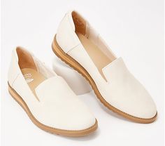 Dr. Scholl's Comfort Loafers - Jetset - QVC.com Comfy Work Shoes Women, Comfy Professional Shoes, Women’s Business Shoes, Comfy Teacher Shoes, Women’s Business Casual Shoes, Women’s Work Shoes, Work Shoes Women Comfortable, Shoes For Work Business Casual, Comfy Shoes For Work