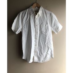 Madewell Perfect Fit Button Down Men Polo Shirt Size Xs. Condition Is New With Tags. Measurements Length 28 Inches Pit To Pit 20 Inches Shoulder To Shoulder 16.5 Inches Button Down Men, Madewell Shirts, Men Polo Shirt, Linen Men, Long Sleeve Flannel, Fit Men, Oxford Shirt, Camping Shirt, Vintage Wear