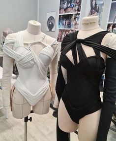 Drag Outfits Ideas, Aesthetic Blue Outfits, Drag Queen Outfits Ideas, Custom Corset, Resident Evil 8, Drag Queen Outfits, Corset Bodysuit, Weird Fashion