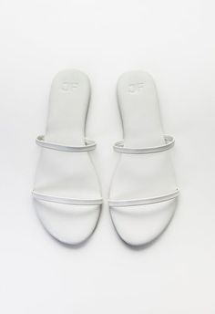 Toni Flat Slide Sandal Fashion Shoes Sandals, Flat Sandals, Slide Sandals, Bright White, Shoes Sandals, Fashion Shoes, Sandals, Green