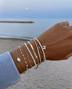 Jewelry Closet, Surf Jewelry, Pretty Jewelry Necklaces, Beads Bracelet Design, Summer Bracelets, Jewelry Fashion Trends