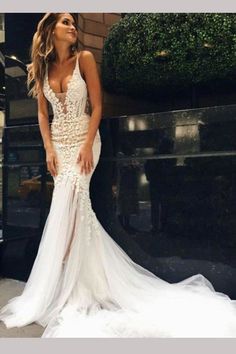 Luxurious Deep V-neck Tulle Mermaid Wedding Dress - Wedding Dresses Cottage Fashion, Backless Bridal Dresses, Trumpet Bridal Gown, Mermaid Trumpet Wedding Dresses, Pallas Couture, Backless Bridal Gowns, Elegant Bridal Gown, Chic Wedding Dresses, Wedding Dresses With Straps