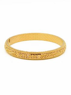 This 22ct Gold Filigree Pair Bangle weighs 46.83 grams and features intricately designed filigree work. Crafted with precision, this bangle showcases the rich beauty and elegance of gold. Elevate any ensemble with this exquisite piece, perfect for any occasion. Purity: 22ct gold Size : 2.11 Gold Filigree, Bangles, Size 2, Gold, Beauty