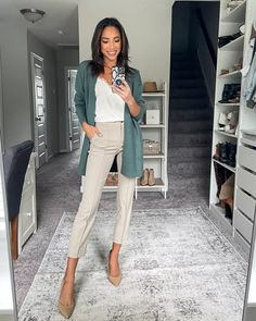 Business Casual Outfit Ideas, Conference Outfit, Fall Fashion 2022, Work Attire Women, Fashion Outfits Ideas, Business Professional Attire, Business Casual Outfit, Casual Outfit Ideas, Trendy Business Casual