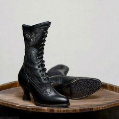 ad eBay - We request. We will be happy to resolve any issues you may have in a cordial and friendly manner. Edwardian Shoes, Steampunk Boots, Victorian Shoes, Granny Boots, Victorian Boots, Mode Shoes, Block Shoes, Wedding Boots, Lace Up High Heels