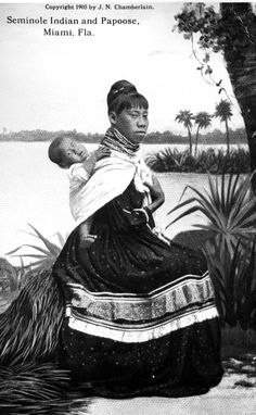 Seminole woman and child. 1905 black seminole indian woman~~~ Picture Of A House, Descriptive Essay, Native American Ancestry, Perspective View, Education University