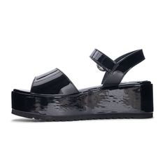 Modern Synthetic Sport Sandals With Chunky Platform, Modern Sport Sandals With Chunky Platform, Platform Open Toe Jelly Sandals, Platform Jelly Sandals With Open Toe, Beach Sport Sandals With Chunky Platform, Black Platform Jelly Sandals In Synthetic Material, Black Platform Jelly Sandals In Synthetic, Synthetic Wedge Sandals With Translucent Outsole And Round Toe, Black Platform Jelly Sandals