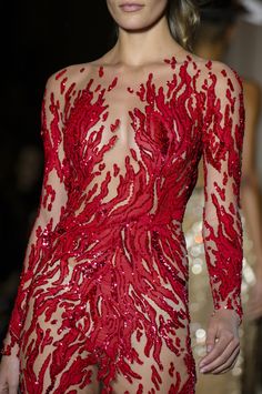 Zuhair Murad Spring/Summer 2018 Costume Fleur, Stone Embroidery, Spring Couture, Couture Runway, Red Stone, Fashion Details, Marilyn Monroe, Couture Fashion