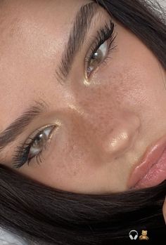 Freckles Makeup, Membentuk Alis, Soft Makeup Looks, Swag Makeup, Smink Inspiration, Makijaż Smokey Eye, Cute Makeup Looks, Makeup Looks Tutorial, Clean Makeup