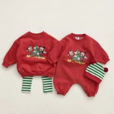 Seasonal items and pre-orders are considered FINAL SALE and cannot be returned or exchanged. Please e-mail hello@juniegrey.com for any questions prior to placing your order. Once your pre-order is placed, it cannot be changed/cancelled. A perfectly oversized holiday crewneck romper featuring Minnie Mouse + Mickey Mouse! Relaxed fit Official licensed Disney gear from South Korea Disney Gear, Christmas Romper, Twin Outfits, Sister Outfits, Matching Sweatshirts, Holiday Baby, Baby Brother, Disney Christmas, Disney Outfits