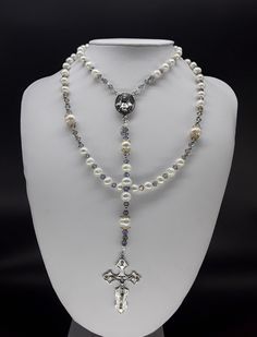 Spiritual White Crystal Jewelry, White Crystal Jewelry With Gemstones, White Crystal Gemstone Jewelry, White Crystal Jewelry With Silver Beads, White Crystal Necklace With Silver Beads, Spiritual Silver Beaded White Jewelry, Spiritual White Jewelry With Silver Beads, Luxury Handmade White Jewelry, White Sterling Silver Necklaces With Silver Beads