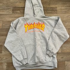 Basically Brand New. Soft And Thick. Heavy Material Thrasher Outfit, Thrasher Flame, Thrasher Skate, Thrasher Hoodie, Light Grey Hoodie, Thrasher Magazine, Skate Wear, Hoodie Fits, Hoodie Outfit