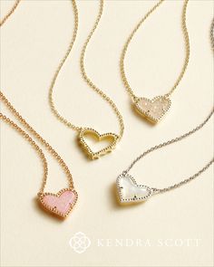 Kendra Scott Heart Necklace Aesthetic, Heart Necklace Aesthetic, Preppy Jewlery, Valentines Day Jewelry, Preppy Accessories, Bronze Wedding, Jewelry Kendra Scott