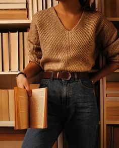 Lazy Academia, Dark Jeans Outfit, Light Acadamia, 40s Mode, Mode Inspo, Light Academia, 가을 패션, Mode Inspiration, Fashion Mode