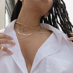 Horatio Necklace Modern Gold Charm Necklace For Everyday, Gold Modern Charm Necklace For Everyday, Everyday Layered Link Chain Necklace, Classic Clavicle Chain Necklace For Everyday Luxury, Elegant Everyday Charm Necklace With Cable Chain, Classic Gold Layered Necklace With Clavicle Chain, Chic Everyday Yellow Gold Charm Necklaces, Elegant Figaro Chain Link Charm Necklaces, Elegant Charm Necklaces With Figaro Chain