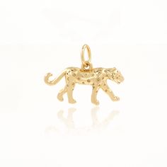 *Here is the best place to shop fashionable, stylish jewelry with premium quality and competitive price!We specialize in LARGE BULK ORDERS and can offer WHOLESALE PRICING - please ask if you have any questions. https://www.etsy.com/shop/ZhenAiaDesigns *Description: Leopard Pendant, Leopard Necklace, 18k Gold Leopard Pendant, Micropavé CZ Animal Pendant, DIY Jewelry Accessories 9.5x17x4mm *Quantity:1pcs/5pcs/10pcs/package *Material:Nickel Free Brass Plated  Size:9.5x17x4mm *Quantity:1pcs/5pcs/10p Leopard Necklace, Baroque Jewelry, Pearl Drop Necklace, Pearl Jewels, Animal Pendant, Diy Jewelry Accessories, Gifts Fo, Pendant Diy, Accessories Diy Jewelry