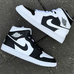 Black White Custom Air Jordan 1-shecustomize Air Jordan 1 Black And White, Kasut Nike, Sepatu Air Jordan, Pakaian Hipster, Custom Air Jordan 1, Trendy Shoes Sneakers, Nike Shoes Girls, Nike Fashion Shoes, Preppy Shoes