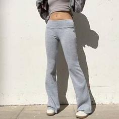 Trendy Stretch Wide Leg Pants For Streetwear, Trendy High Stretch Full Length Pants, Stretch Wide Leg Pants For Streetwear, Trendy Stretch Wide Leg Full-length Pants, Casual Wide Leg Gray Yoga Pants, Casual Gray Wide Leg Yoga Pants, Trendy Wide Leg Yoga Pants For Fall, High Stretch Full-length Pants For Streetwear, High Stretch Casual Pants For Streetwear