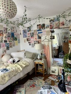 Sunlit Room Aesthetic, Sunlit Room, Dorm Decor Ideas, Room Redesign, Dorm Room Inspiration, Bedroom Deco, Cute Bedroom Decor, Cute Room Ideas, Pretty Room