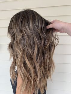 #HairGoals #HumanHair #Wigs #HairWeaves #WeaveBundles Root Melt, Dimensional Color, Brown Hair With Blonde Highlights, Balayage Hair Blonde