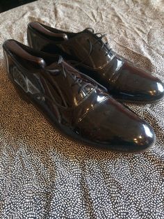 Mens Formal shoe Tuxedo shoe Wedding shoe Lace - up 10 1/2 D jet black patent leather By Kingston - Florsheim shoes Excellent condition w shoe shapers - to keep shoes form - Evening Patent Leather Oxfords With Leather Sole, Formal Patent Leather Brogue Oxfords, Formal Patent Leather Oxfords With Brogue Detailing, Formal Patent Leather Dress Shoes With Glossy Finish, Party Patent Leather Oxfords With Round Toe, Formal Black Glossy Oxfords, Goodyear Welted Patent Leather Dress Shoes With Almond Toe, Patent Leather Dress Shoes With Round Toe For Wedding, Formal Fitted Patent Leather Dress Shoes