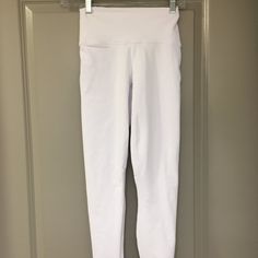 Chic White Matching Set From Fabletics. Brand New With Tags! Features A Strappy Waistband And Matching Sports Bra For Some Pop Of Color And Design On The White. Top Is Xs. Leggings Are Xxs. Willing To Take Offers For Items Individually! Sports Bra Original Price: $39.95 Leggings Original Price: $79.95 Total: $120 Leggings, Work Out, Gym, Fabletics, Sports Bra, Carbon 38, Revolve, Nike, Beach Riot, White Leggings, Activewear, Lululemon, Koral, Varley, Year Of Ours White Compression Yoga Pants For Sports, White Compressive Yoga Pants For Pilates, White Compression Activewear For Pilates, Moisture-wicking White Activewear For Yoga, White Moisture-wicking Activewear For Yoga, White Compression Yoga Pants Sportswear, High Stretch White Yoga Pants Sportswear, White Compression Yoga Pants, White High Stretch Yoga Pants For Sportswear