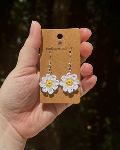 Handmade micro-crochet small flower earrings, white and yellow, 100% cotton and 925 sterling silver OR 14k gold jewelry, hypoallergenic Crochet Small Flower, Small Flower Earrings, Micro Crochet, Earrings White, Small Flowers, 925 Sterling Silver Jewelry, Flower Earrings, Halloween Shopping, Sterling Silver Jewelry