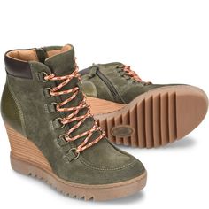 Underlyn | Sofft Shoe Sofft Shoes, Free Shoes, Shoe Boutique, Fall Shoes, City Chic, Green Fashion, Boot Shop, Timberland Boots, Lace Up Boots