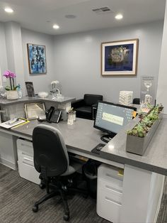 Receptionist Desk Aesthetic, Dental Office Aesthetic, Medical Office Aesthetic, Weekly Manifestation, Dentist Reception, Beverly Hills Aesthetic