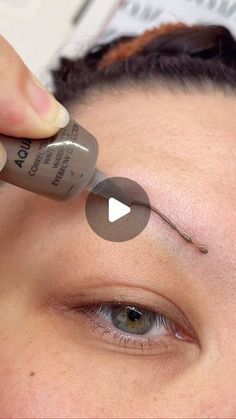 Eyebrow Acne, Eyebrow Arch Shape, Eyebrow Piercing Men, Perfect Eyebrows Tutorial, Eyebrows Tutorial, Eyebrow Piercing Jewelry, Eyebrow Makeup Tutorial, Arched Eyebrows, Beautiful Eyebrows