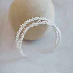 Dainty White Beading And A Delicate Double-Layer Design Make This Bridal Hairpiece An Elegant Addition To Any Gown. The Flexible Design Allows You To Customize The Look Perfectly. Metal Loops At Each End For Pinning Into Place. Sort Of A Cross Between A Headband & Hair Vine. Nwot. Bhldn Accessories, Floral Wedding Veils, Simple Wedding Veil, Headband Bridal Hair, Headband Veil, Wedding Veils Short, Long Veil Wedding, Bridal Hairpiece, Headband Bridal