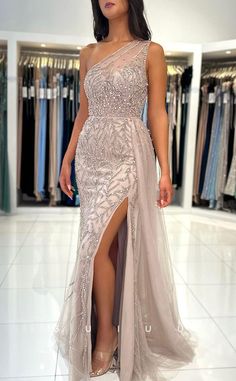 Formal One-shoulder Tulle Evening Dress, Elegant One-shoulder Tulle Gown, One-shoulder Embellished Gown For Prom, One-shoulder Embellished Evening Dress For Prom, Gala One-shoulder Tulle Evening Dress, One-shoulder Tulle Gown For Gala, Embellished Tulle Evening Dress For Prom Season, Homecoming Dresses Bodycon, Classic Prom Dress