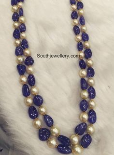 Sapphire Beads, Gold Jewelry Simple Necklace, Pearl Necklace Designs, 22 Carat Gold, Beaded Jewels, Black Beaded Jewelry, Beaded Jewelry Designs