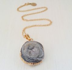 18" 14kt Gold Filled  #Druzy #Necklace Gemstone slab Pendant  Perfect layering piece :) Antique Gold Chain Necklace Gift, Antique Gold Chain Necklace For Gift, Chinese Coin, Druzy Necklace, Necklace Gemstone, Chain Jewelry, Coin Necklace, Gold Filled Chain, 14kt Gold